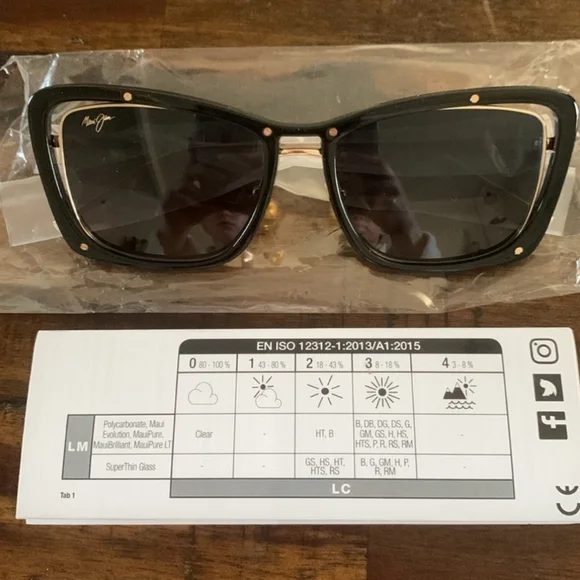 New without Box Adrift Maui Jim Sunglasses display picture 1